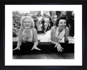 Marilyn Monroe and Jane Russell photograph